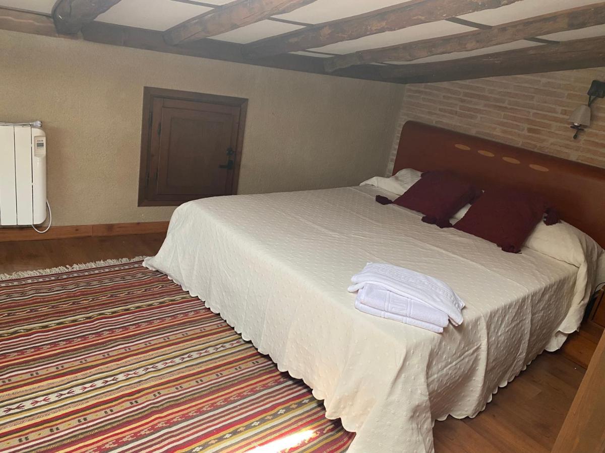 Villa Casa Zapatero En Somontano Salas Bajas Exterior foto