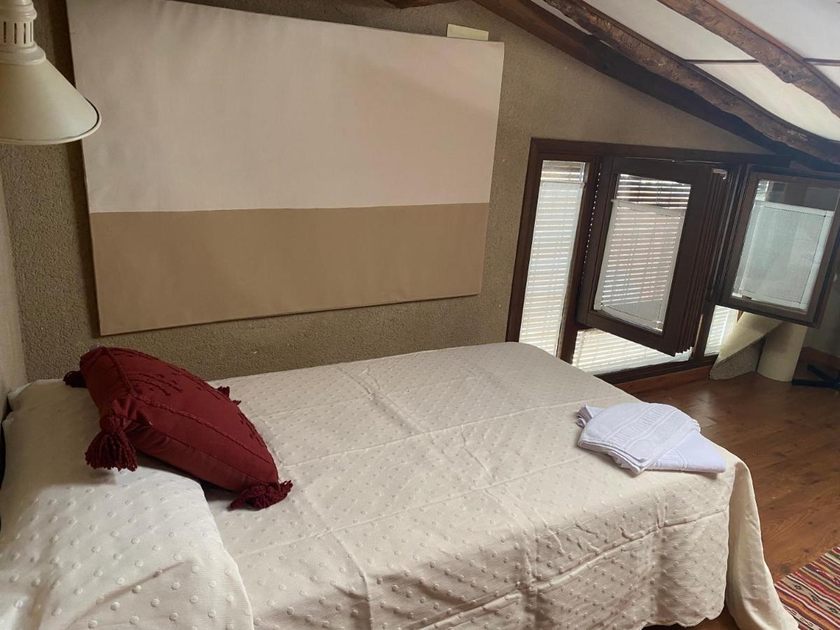 Villa Casa Zapatero En Somontano Salas Bajas Exterior foto